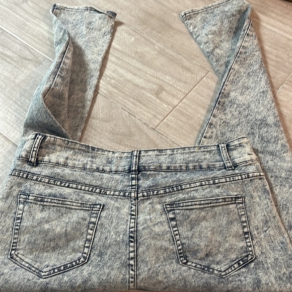 Acid wash style jeans straight leg - Picture 3 of 3